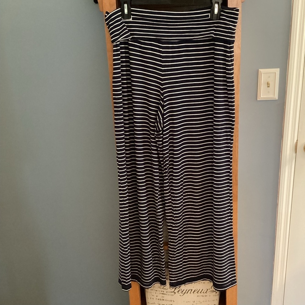 Max Studio Navy and White Striped Pants